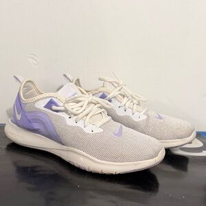 Nike Women’s Cream & Lavender Athletic Sneakers TR9